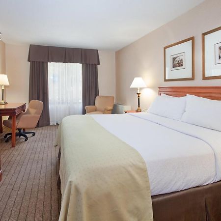 Holiday Inn Country Club Plaza Kansas City Ngoại thất bức ảnh