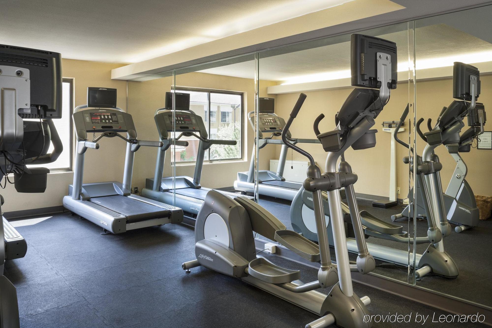 Holiday Inn Country Club Plaza Kansas City Ngoại thất bức ảnh