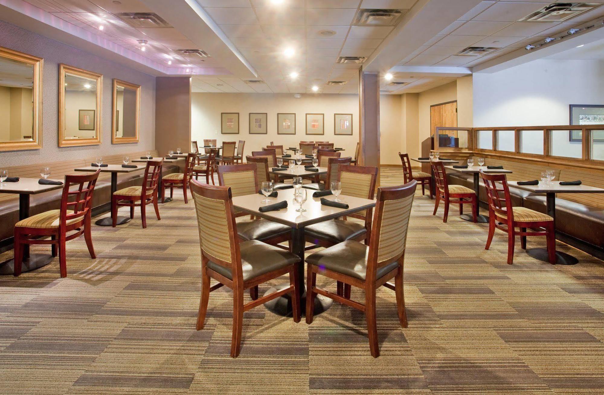Holiday Inn Country Club Plaza Kansas City Ngoại thất bức ảnh