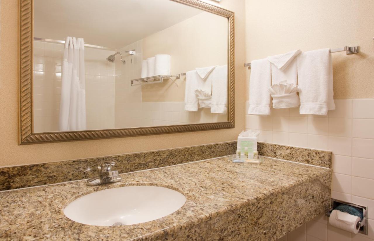 Holiday Inn Country Club Plaza Kansas City Ngoại thất bức ảnh